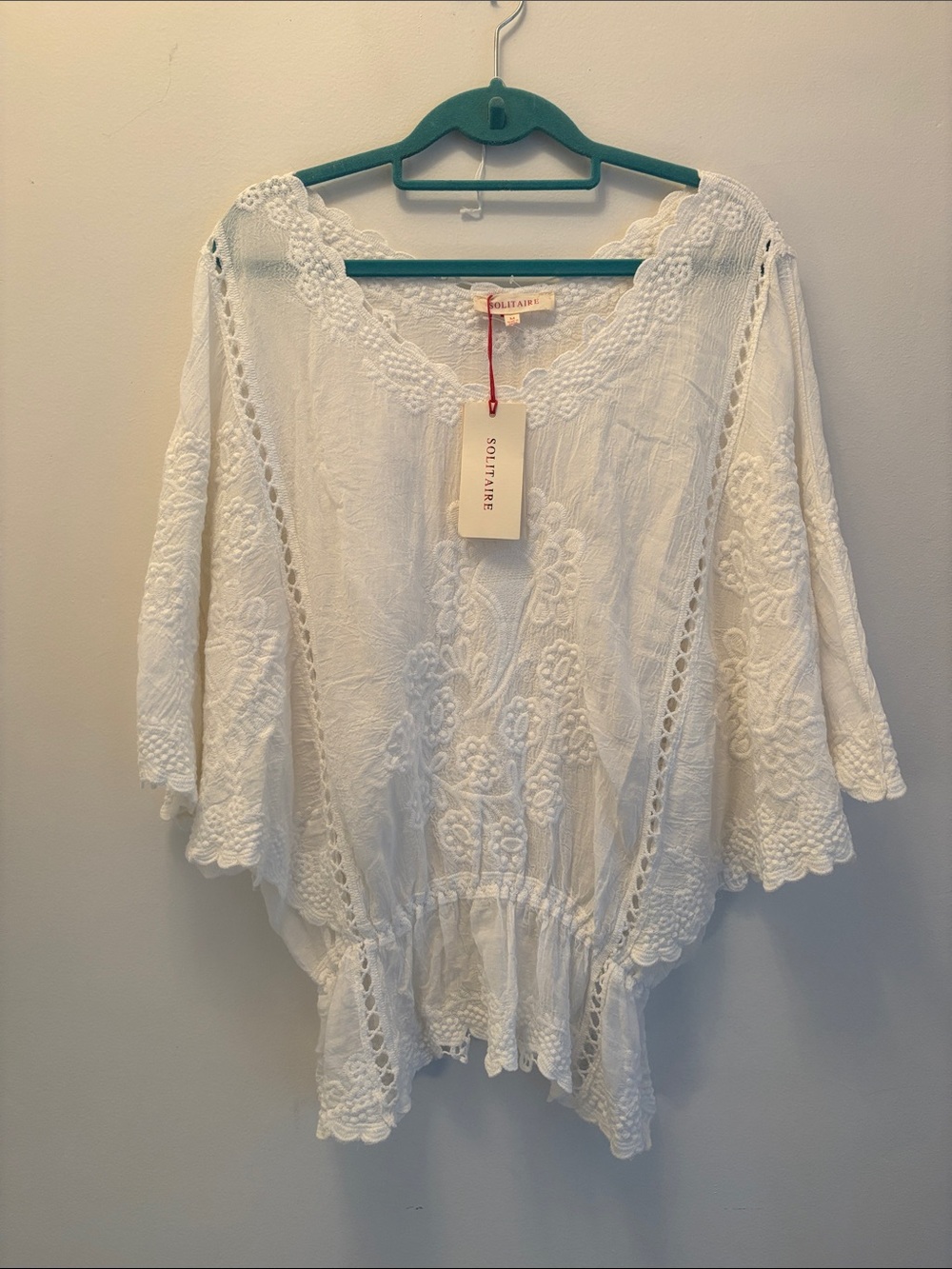 Solitaire | NWT White Floral Lace Tunic Top Sz M